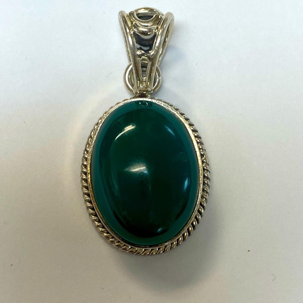 Sterling Silver Green Agate Gemstone Pendant